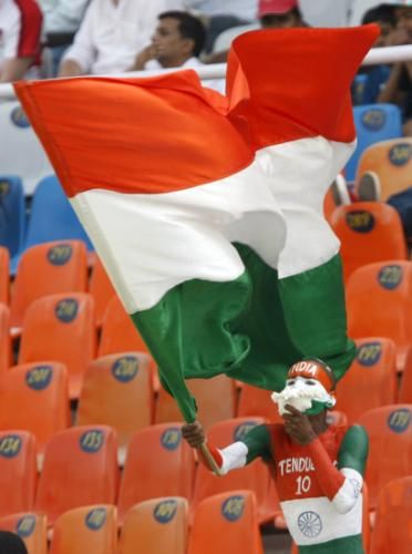 2010-10-03t090535z_01_sgp521_rtridsp_3_cricket-australia-india_reuters
