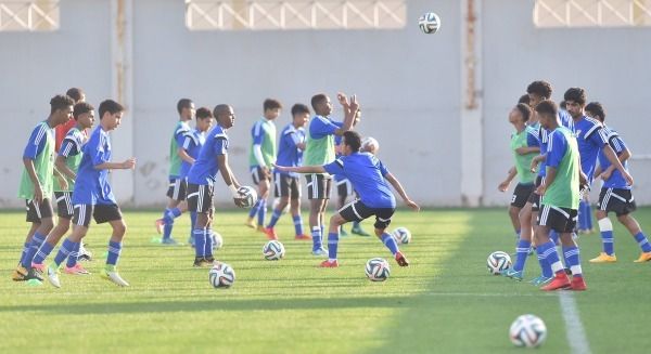 من تدريبات المنتخب الإماراتي