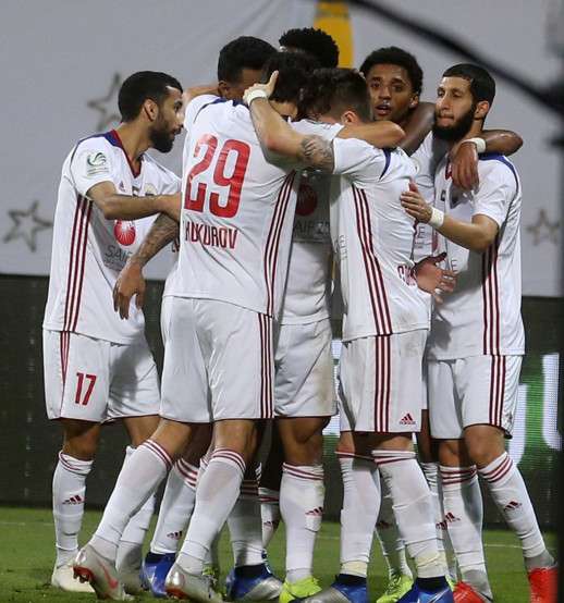 لاعبو الشارقة 