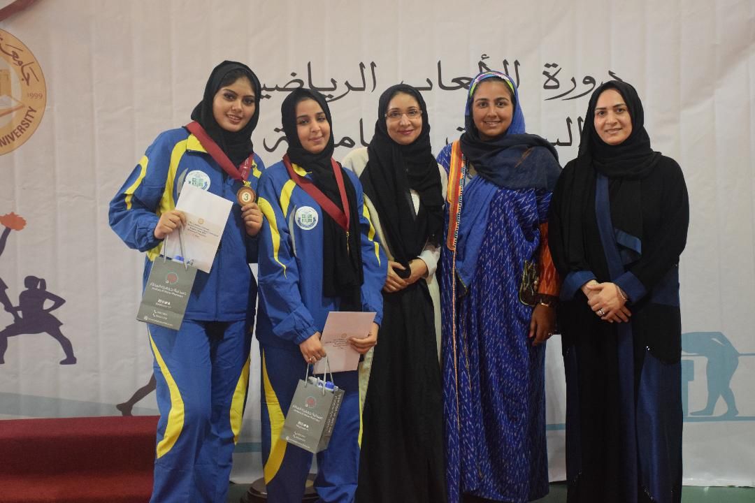 تكريم اللاعبات الفائزات بدورة الألعاب الرياضية السنوية الجامعية 2019