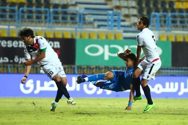 محمود فتح الله (على اليسار)