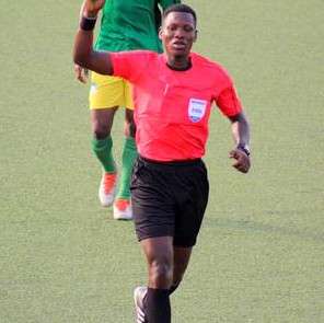 دانيال لارييا 