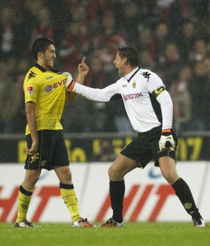 2010-10-15t210720z_01_ina22_rtridsp_3_soccer-germany_reuters