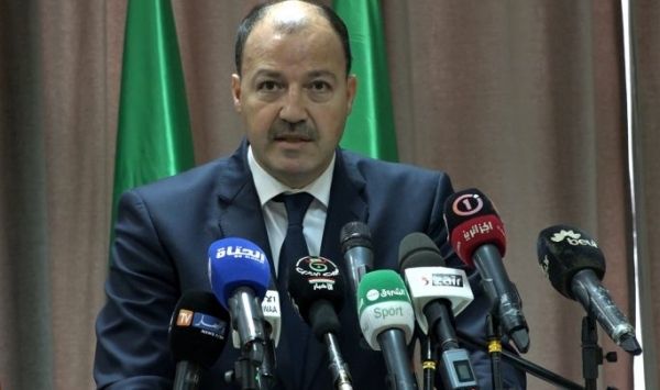 وزير الشباب والرياضة الجزائري محمد حطاب