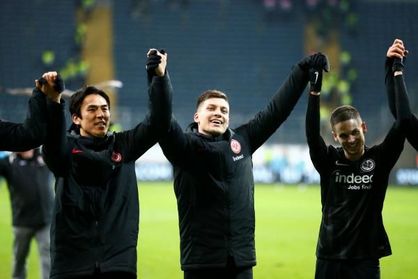 لاعبو فرانكفورت