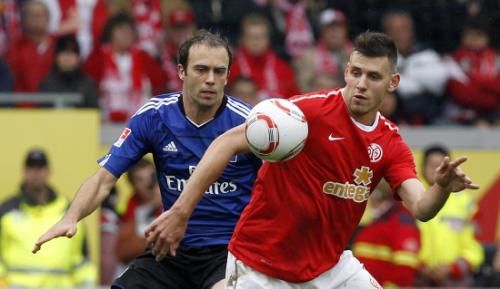 2010-10-16t142622z_01_boh06_rtridsp_3_soccer-germany_reuters