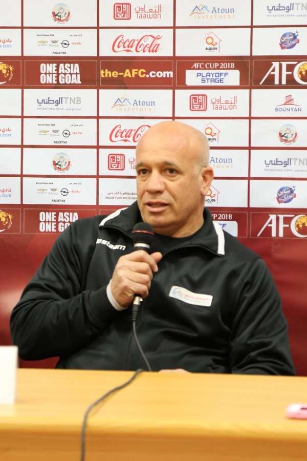  مدرب الهلال خضر عبيد