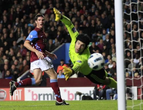 2010-10-16t181443z_01_dst07_rtridsp_3_soccer-england_reuters