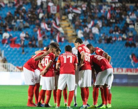 لاعبو الرائد