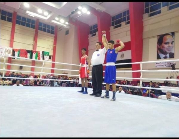أثناء تتويج منتخب تونس للملاكمة بالقاهرة