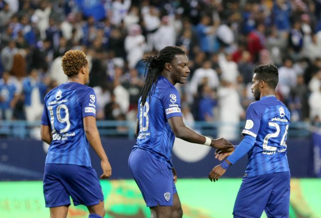 لاعبو الهلال