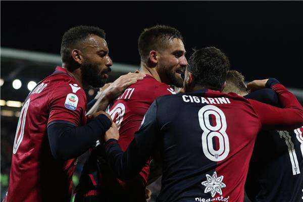 لاعبو كالياري 