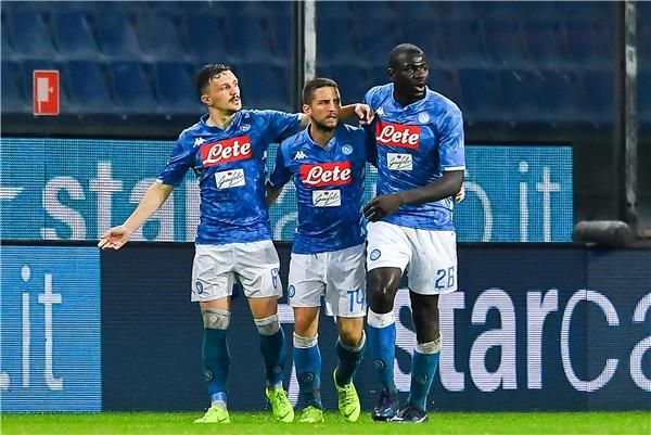 لاعبو نابولي