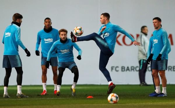 لاعبو برشلونة