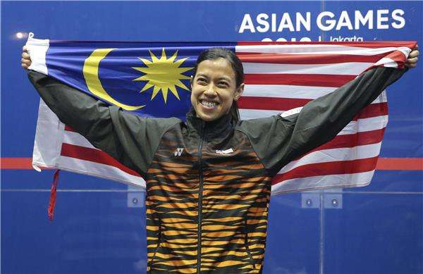 نيكول ديفيد