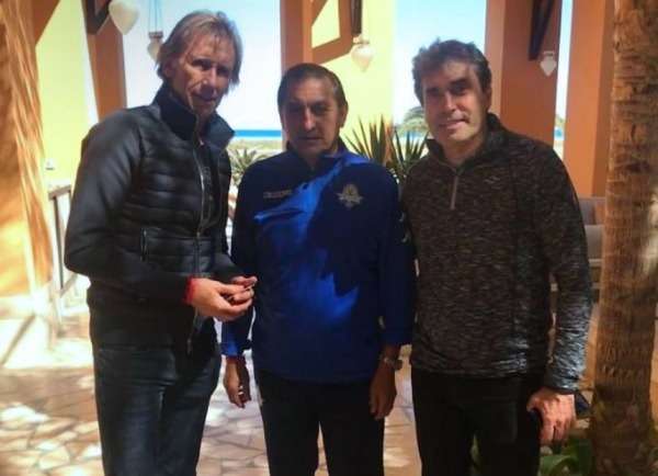 مدرب بيرو مع رامون دياز