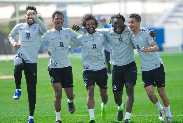 لاعبو الهلال