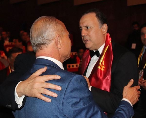 سليم شيبوب عند استقباله رضا شرف الدين