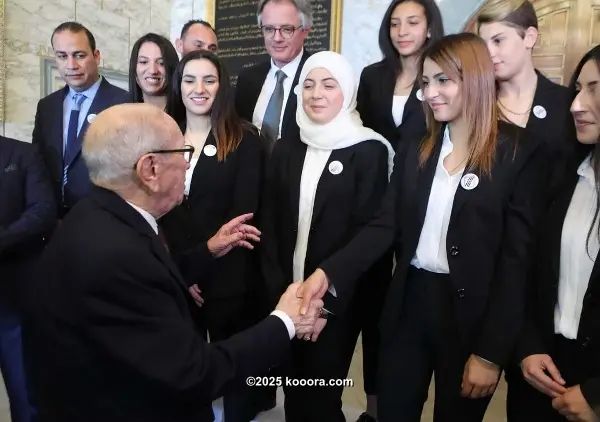 ?i=corr%2f108%2fkoo_108196