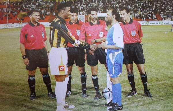 مباراة سابقة بين الهلال والاتحاد