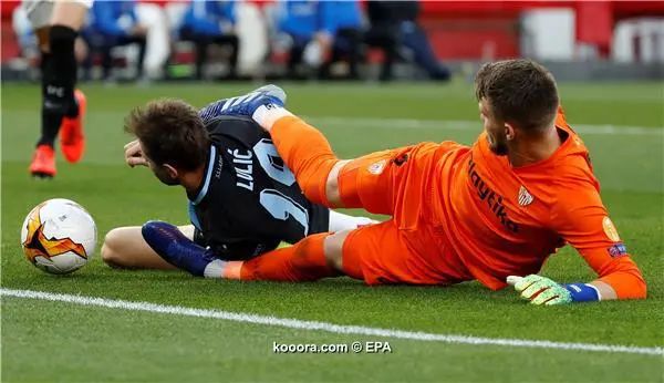 ?i=epa%2fsoccer%2f2019-02%2f2019-02-20%2f2019-02-20-07383351_epa