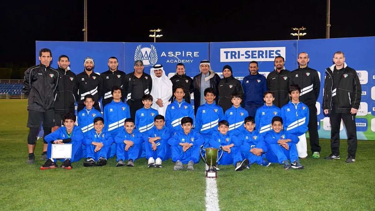 تتويج منتخب البراعم