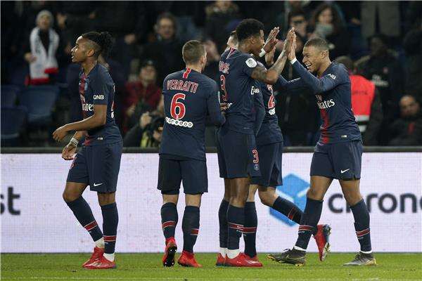 لاعبو باريس سان جيرمان