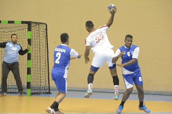 من الدوري العماني