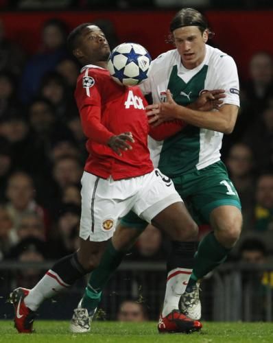 2010-10-20t204228z_01_mcr13_rtridsp_3_soccer-champions_reuters