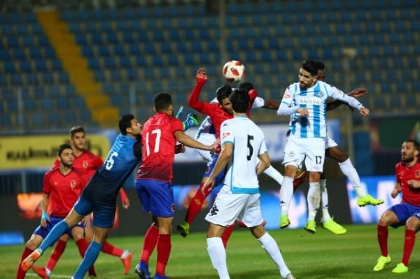 جانب من مواجهة الأهلي وبيراميدز