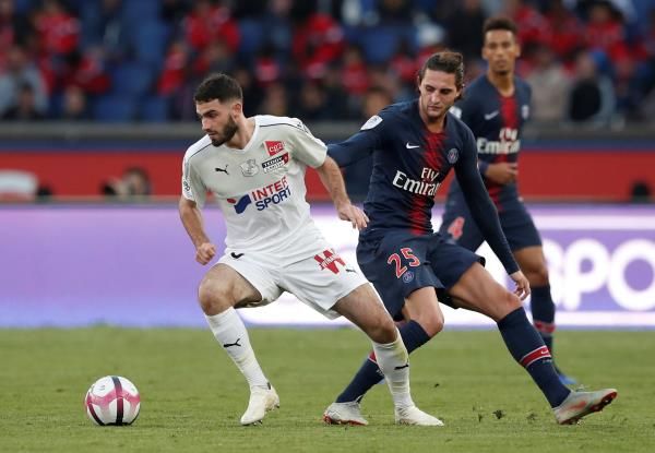 ادريان رابيو