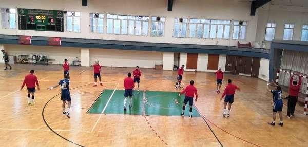 لاعبو الأهلي