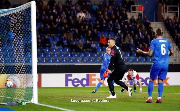 ?i=reuters%2f2019-02-21%2f2019-02-21t202721z_1751157245_rc1ba0e82550_rtrmadp_3_soccer-europa-gnk-slp_reuters