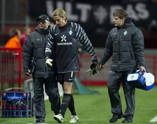 2010-10-20t195300z_01_ens07_rtridsp_3_soccer-champions_reuters