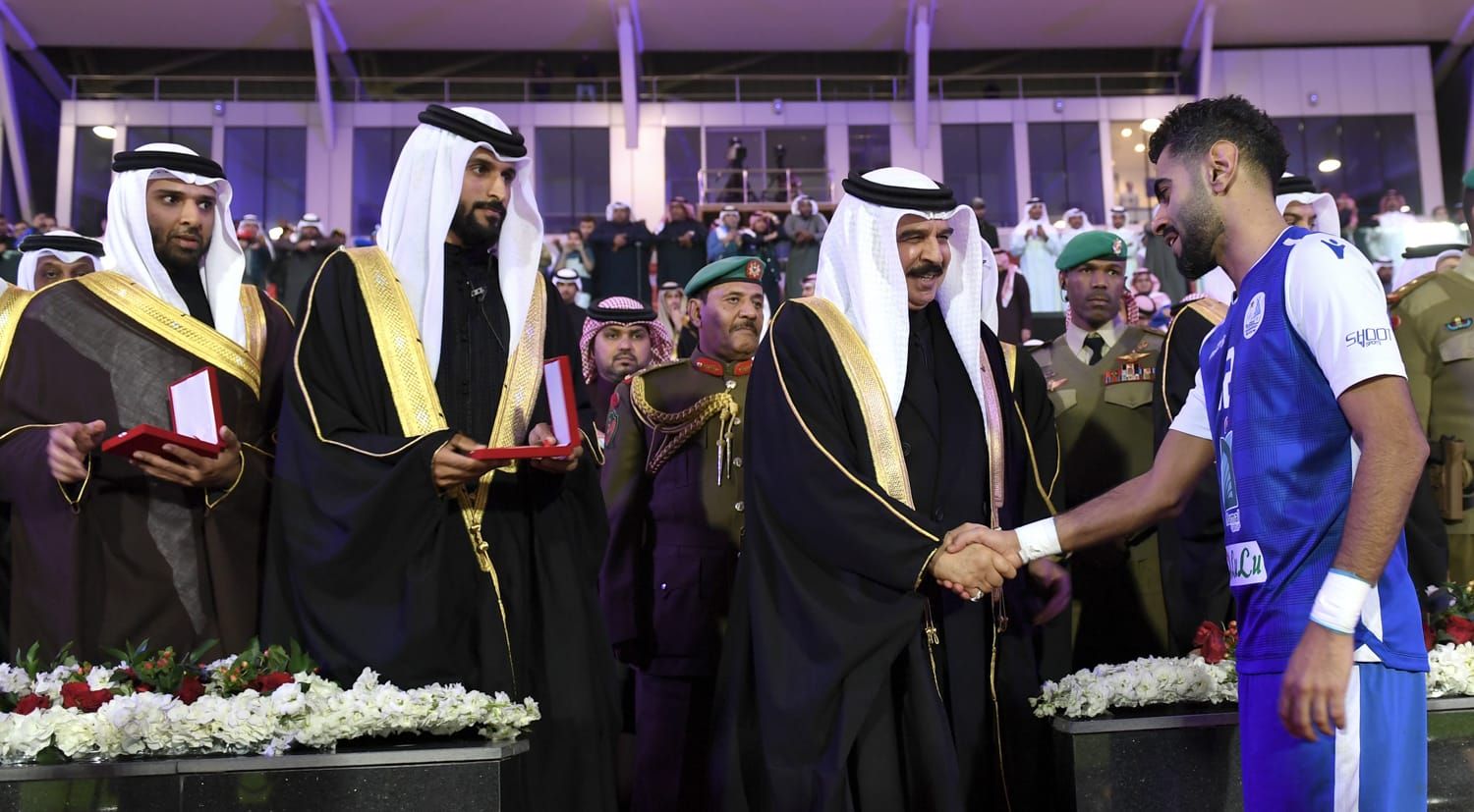 جلالة الملك المفدى خلال رعايته المباراة النهائية