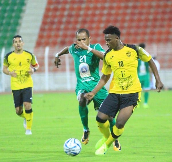من الدوري العماني 