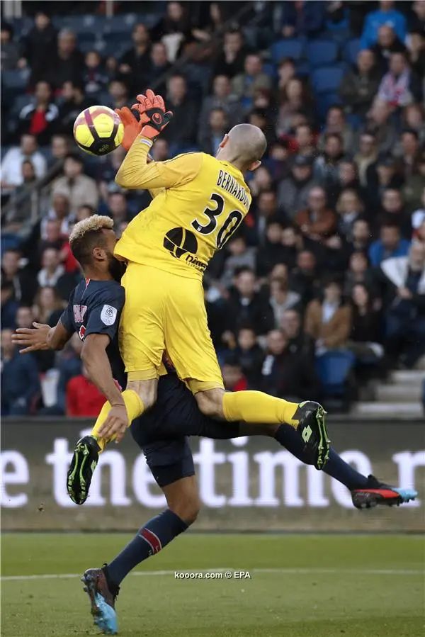 ?i=epa%2fsoccer%2f2019-02%2f2019-02-23%2f2019-02-23-07390973_epa