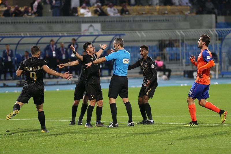 لقطة من المباراة 