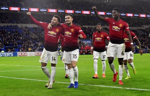 لينجارد مع فريقه