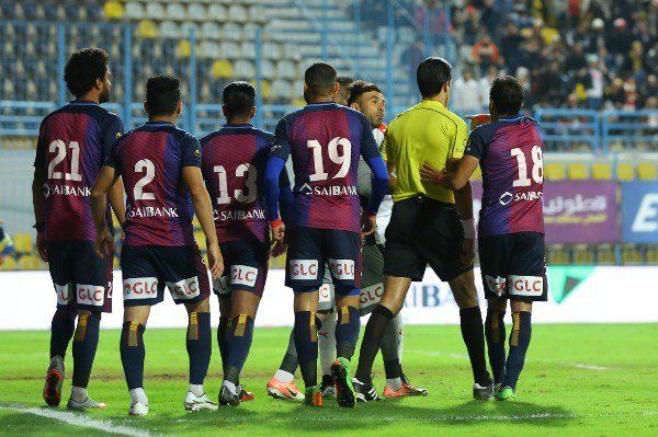 لاعبو بتروجيت