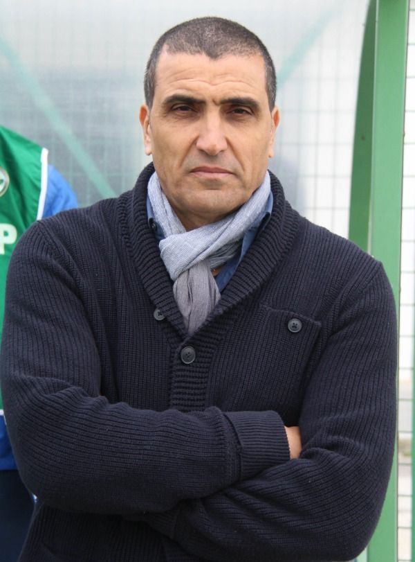 المدرب لطفي السليمي في لقاء أمس 