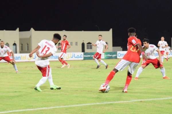 جانب من مباريات الدوري