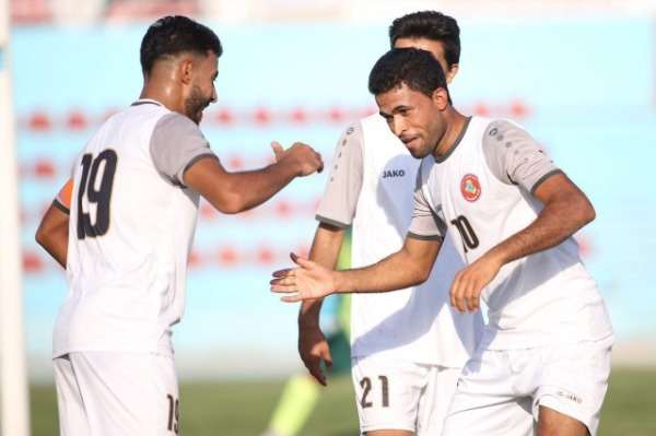 لاعبو الكهرباء 