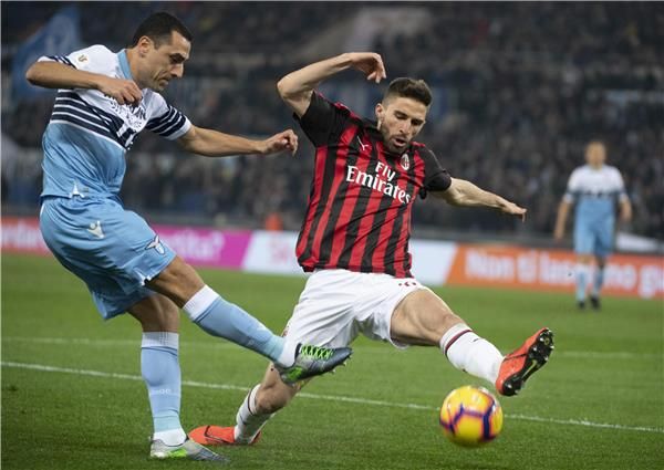 من مباراة ميلان ولاتسيو