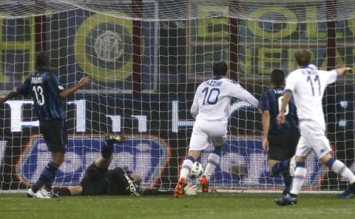 2010-10-24t203533z_01_aga204_rtridsp_3_soccer-italy_reuters
