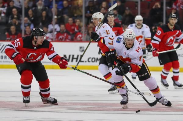 كالجاري فليمز و نيوجيرزي ديفلز