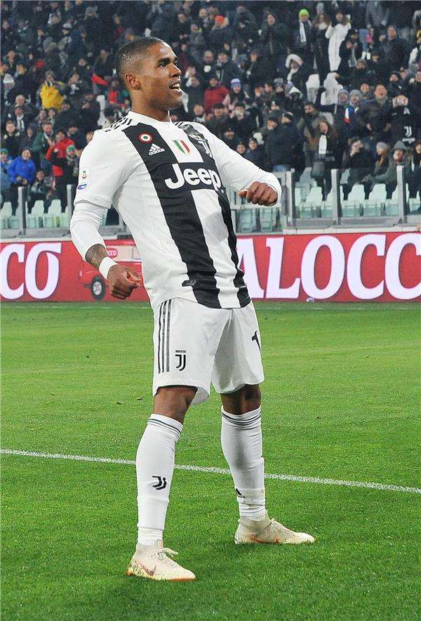 دوجلاس كوستا