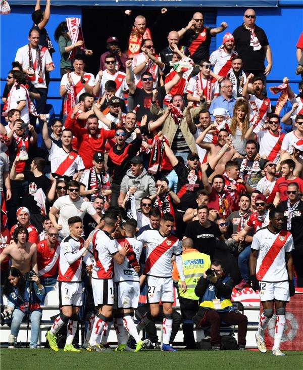 لاعبو رايو فاليكانو