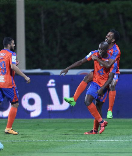 لاعبو الفيحاء 