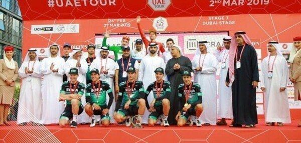 جانب من التتويج